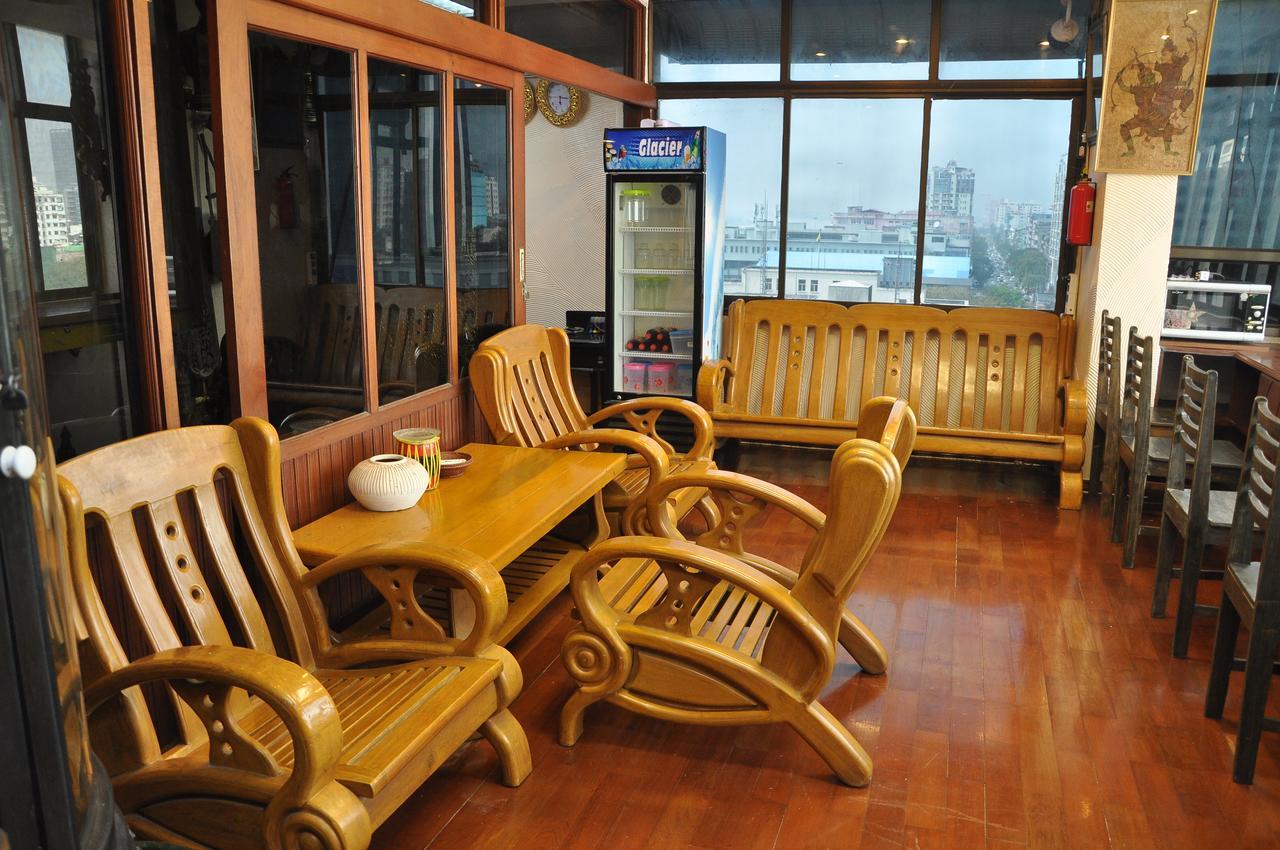 Asian Bliss Myanmar Hostel Yangon Dış mekan fotoğraf